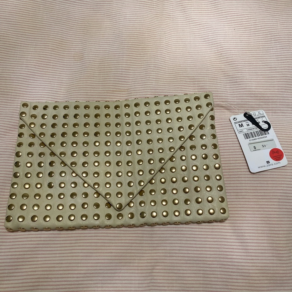 Women hand bag , new , yellow colour